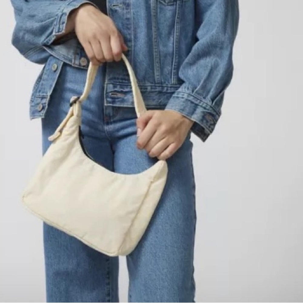 BAGGU Cream Shoulder Bag